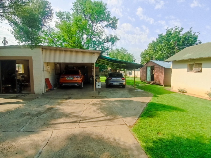 3 Bedroom Property for Sale in Potchefstroom North West